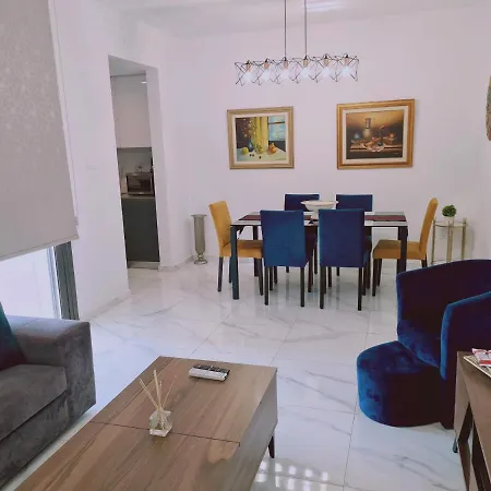 Infinity Apartment *