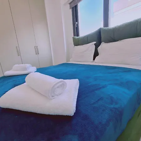 Infinity Apartment *
